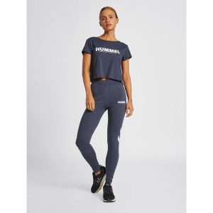 Damska koszulka crop top Hummel Legacy. Niebieskie topy Hummel, m, bez wzorów, sportowe, bez kołnierzyka, bez ramiączek. Za 91,50 zł.