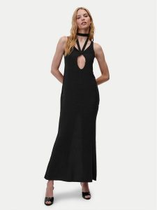 Undress Code Sukienka letnia Rendezvous 678 Czarny Regular Fit. Czarne kombinezony Undress Code, na lato, l, bez wzorów, bez kołnierzyka, bez ramiączek. Za 429,99 zł.