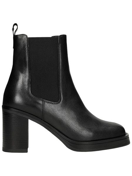 Wojas Skórzane botki w kolorze czarnym rozmiar: 41. Czarne botki Wojas, bez wzorów, bez obcasa, bez zapięcia. Za 329,89 zł.