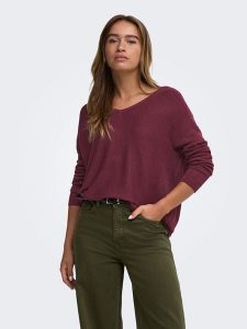 JDY Sweter "New" w kolorze bordowym rozmiar: XL. Czerwone swetry oversize JDY, xl, bez wzorów, bez ramiączek. Za 109,95 zł.