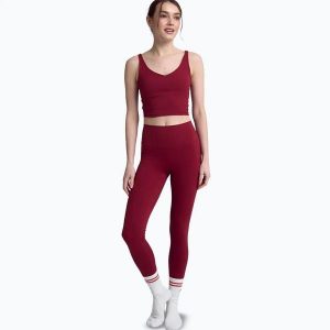 Legginsy do jogi damskie JoyInMe Oneness Ease 7/8. Czerwone legginsy Joy in me, bez wzorów, z elastanu. Za 379,99 zł.