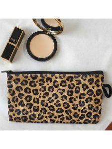 Nakkash Kosmetyczka w kolorze karmelowo-czarnym - 19 x 10 x 1 cm rozmiar: onesize. Brązowe kosmetyczki Nakkash, bez wzorów, z materiału. Za 56,93 zł.