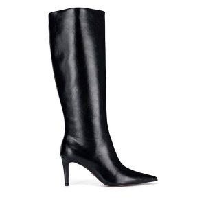 Kozaki Nine West. Czarne kozaki Nine West, bez wzorów, bez obcasa, na szpilce, bez zapięcia. Za 329,99 zł.