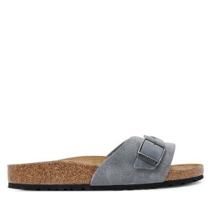 Klapki Birkenstock. Szare klapki Birkenstock, bez wzorów, bez obcasa. Za 429,99 zł.
