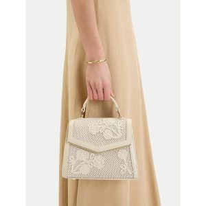 Torebka Nine West. Brązowe kuferki Nine West, bez wzorów, bez dodatków. Za 249,99 zł.