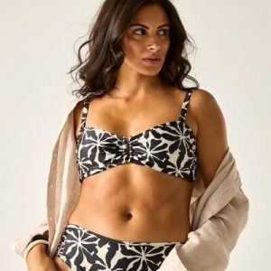 Damska góra bikini Aceana III. Bikini Regatta, bez wzorów, z elastanu. Za 154,00 zł.