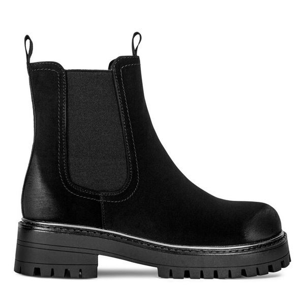 Botki Jenny Fairy. Czarne botki Jenny Fairy, bez wzorów, bez obcasa, na płaskiej podeszwie, bez zapięcia. Za 109,99 zł.