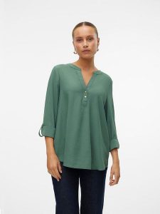 Vero Moda Bluzka w kolorze zielonym rozmiar: XS. Zielone bluzki Vero Moda, xs, bez wzorów, z wiskozy, bez kołnierzyka, bez ramiączek. Za 52,67 zł.