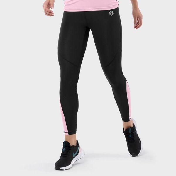 Kobieta Fitness Legginsy sportowe ze średnim stanem Air Pro SIROKO Czarny. Czarne legginsy SIROKO, bez wzorów, z elastanu. Za 129,20 zł.