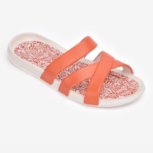Klapki basenowe damskie Nabaiji 500. Klapki NABAIJI, bez wzorów, bez obcasa. Za 64,99 zł.