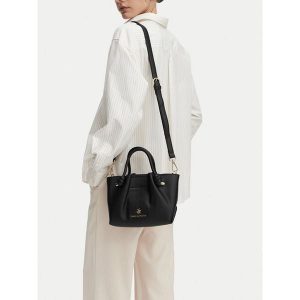 Torebka Beverly Hills Polo Club. Czarne torebki klasyczne Beverly Hills Polo Club, bez wzorów, bez dodatków. Za 249,99 zł.