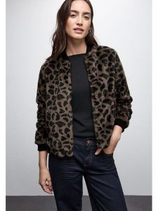 Street One Kurtka pluszowa w kolorze brązowym rozmiar: 36. Brązowe kurtki Street One, bez wzorów, bez kaptura. Za 302,35 zł.