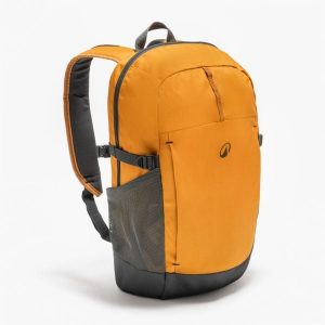 Plecak turystyczny Quechua Arpenaz 100 20 l. Brązowe plecaki QUECHUA. Za 59,99 zł.