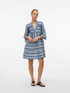 Vero Moda Sukienka w kolorze niebiesko-białym rozmiar: M. Białe sukienki Vero Moda, m, bez wzorów, z bawełny, bez kołnierzyka, bez ramiączek, mini. Za 133,95 zł.