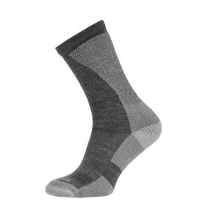 Skarpety Trekkingowe Na Giean Enhanced Medium Weight Crew Grey. Szare skarpetki NA GIEAN, bez wzorów, z wełny. Za 78,99 zł.