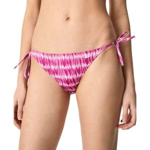 Dół od stroju kąpielowego Pepe Jeans Keira. Czerwone bikini Pepe Jeans, bez wzorów, z elastanu. W wyprzedaży za 67,00 zł.