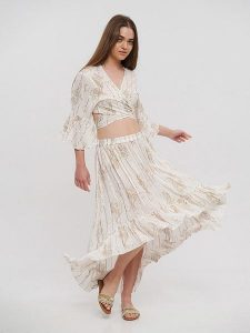 BLE Koszulka w kolorze beżowym rozmiar: onesize. Brązowe bluzki BLE, bez wzorów, z wiskozy, bez kołnierzyka, bez ramiączek. Za 57,06 zł.