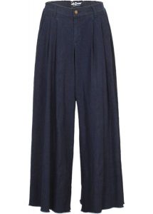 Spódnico-spodnie dżinsowe. Niebieskie jeansy bonprix, bez wzorów, z jeansu. Za 132,99 zł.