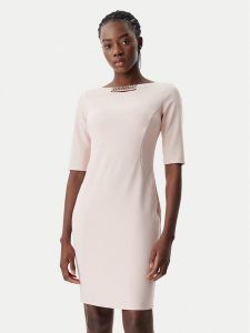 Rinascimento Sukienka koktajlowa CFC0122958003 Różowy Regular Fit. Czerwone kombinezony Rinascimento, xl, bez wzorów, z syntetyku, wizytowe, bez kołnierzyka, bez ramiączek. Za 289,99 zł.