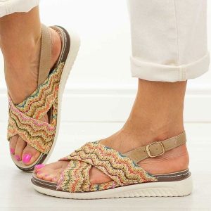 Multi płaskie sandały damskie Potocki 90374. Sandały POTOCKI, bez wzorów, z jeansu, bez obcasa, na płaskiej podeszwie, bez zapięcia. Za 149,00 zł.