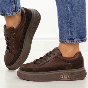 Brązowe skórzane półbuty damskie Cambell 19343. Brązowe półbuty Cambell, na jesień, bez wzorów, z jeansu, z okrągłym noskiem, bez obcasa, na płaskiej podeszwie, bez zapięcia. Za 279,00 zł.