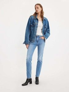 Levi's Dżinsy "724" - Slim fit - w kolorze błękitnym rozmiar: W31/L32. Niebieskie jeansy Levi's®, z aplikacjami, z podwyższonym stanem. Za 223,99 zł.