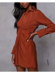 Milan Kiss Sukienka w kolorze jasnobrązowym rozmiar: L. Brązowe sukienki Milan Kiss, na co dzień, l, bez wzorów, bez kołnierzyka, bez ramiączek, mini, proste. Za 165,99 zł.