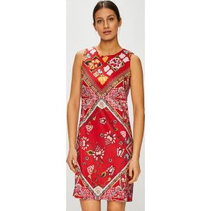 Desigual - Sukienka. Sukienki marki Desigual. W wyprzedaży za 319,90 zł.