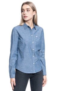 KOSZULA DAMSKA LEE REGURAL SHIRT WASHED BLUE L46AHWLR 112110735. Niebieskie koszule Lee, l, bez wzorów, bez kołnierzyka, bez ramiączek. Za 129,99 zł.