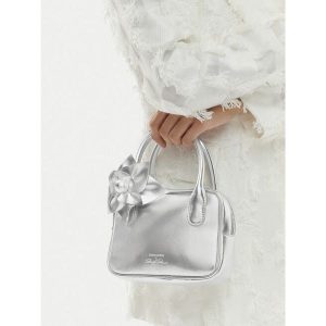 Torebka GINO ROSSI. Szare torebki klasyczne Gino Rossi, bez wzorów, bez dodatków. Za 279,99 zł.