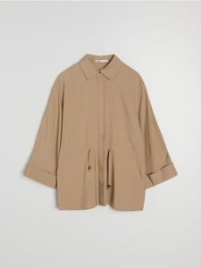 Wiskozowa koszula ze ściągaczem w talii - beżowy. Brązowe koszule Sinsay, l, bez wzorów, z wiskozy, bez kołnierzyka, bez ramiączek. Za 59,99 zł.