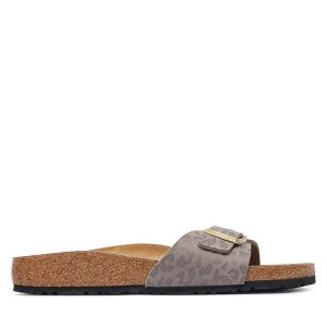 Klapki Birkenstock. Brązowe klapki Birkenstock, bez wzorów, bez obcasa. Za 359,99 zł.