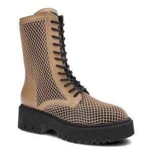 Botki damskie Chebello, naturalna skóra licowa w połączeniu z perforowanym materiałem z wysoką sznurowaną cholewką oraz masywną podeszwą, beżowe, 279. Brązowe botki CheBello, bez wzorów, ze skóry, bez obcasa, na obcasie, bez zapięcia. Za 379,00 zł.