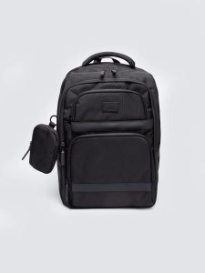 Plecak unisex czarny Amerigo 906. Czarne plecaki Big Star. Za 179,99 zł.