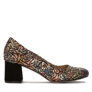 Czółenka Maciejka. Czarne czółenka Maciejka, bez wzorów, bez obcasa, bez zapięcia. Za 429,99 zł.