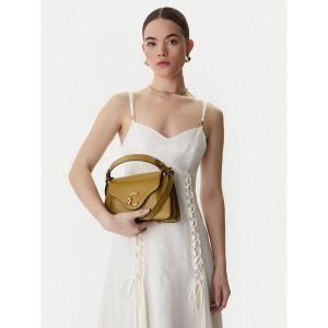 Torebka Coccinelle. Zielone kuferki Coccinelle, bez wzorów, bez dodatków. Za 1 439,00 zł.