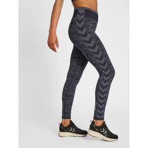 Legginsy damskie Hummel MT Saga. Czarne legginsy Hummel, bez wzorów, z elastanu. Za 175,05 zł.
