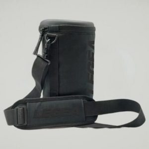 Torba sportowa z paskiem na ramię VELAM czarna 17 x 25 cm. Czarne torby podróżne i sportowe LEGEA, bez wzorów, z gumy, na ramię. Za 92,00 zł.