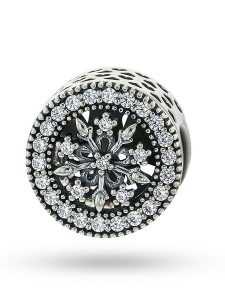 CHARM'S Srebrny charms z cyrkoniami rozmiar: onesize. Czarne zawieszki CHARM'S, z cyrkonią, srebrne. Za 136,13 zł.
