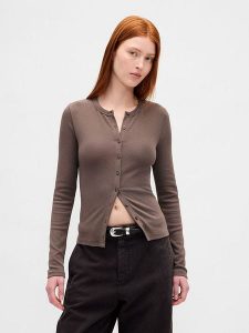 GAP Kardigan w kolorze brązowym rozmiar: M. Brązowe kardigany GAP. Za 109,26 zł.