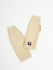 Blutsgeschwister Rękawiczki w kolorze beżowym rozmiar: onesize. Brązowe rękawiczki Blutsgeschwister, bez wzorów. Za 81,95 zł.