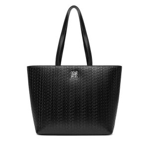 Torebka Nine West. Czarne shopper bag Nine West, bez wzorów, bez dodatków. Za 269,99 zł.
