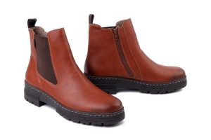 RIEKER 73892-24 brown, botki damskie. Brązowe botki Rieker, bez wzorów, z gumy, bez obcasa, bez zapięcia. Za 369,90 zł.