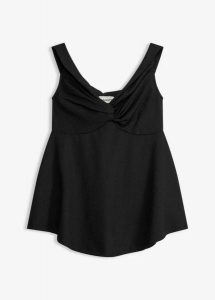 Top z odkrytymi ramionami ze strukturalnego materiału. Czerwone topy bonprix, bez wzorów, eleganckie, bez kołnierzyka, bez ramiączek. Za 27,99 zł.