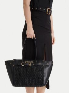 Just Cavalli Torebka 80RA4BG1 ZSD90 Czarny. Czarne torebki klasyczne Just Cavalli, bez wzorów, ze skóry, bez dodatków. Za 669,99 zł.