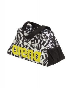 Torba sporotwa Arena Fast Shoulder Bag Allover. Czarne torby podróżne i sportowe Arena, bez wzorów, na ramię. Za 149,99 zł.