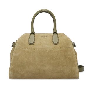 Torebka Guess. Zielone kuferki Guess, z aplikacjami, bez dodatków. Za 1 069,00 zł.