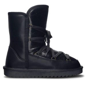 Śniegowce Lasocki. Czarne buty zimowe Lasocki, bez obcasa, bez zapięcia. Za 249,99 zł.