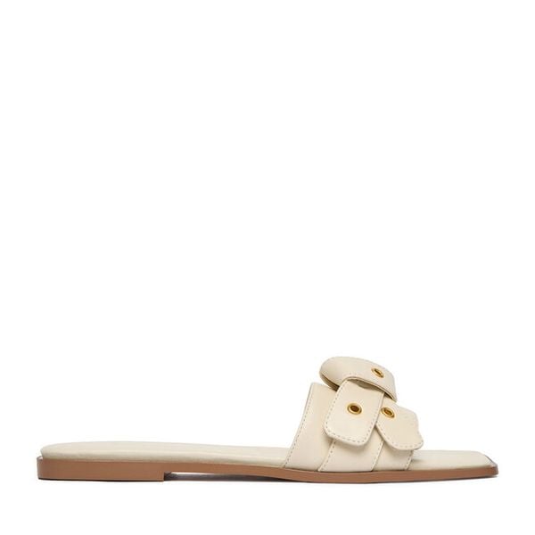 Klapki Badura. Klapki Badura, bez wzorów, bez obcasa. Za 249,99 zł.