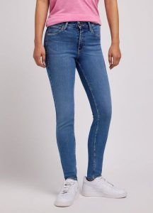 LEE DAMSKIE SPODNIE JEANSOWE FOREVERFIT INDIGO SPRINGS 112348936 L32S007972. Niebieskie jeansy Lee, bez wzorów, z jeansu. Za 229,99 zł.